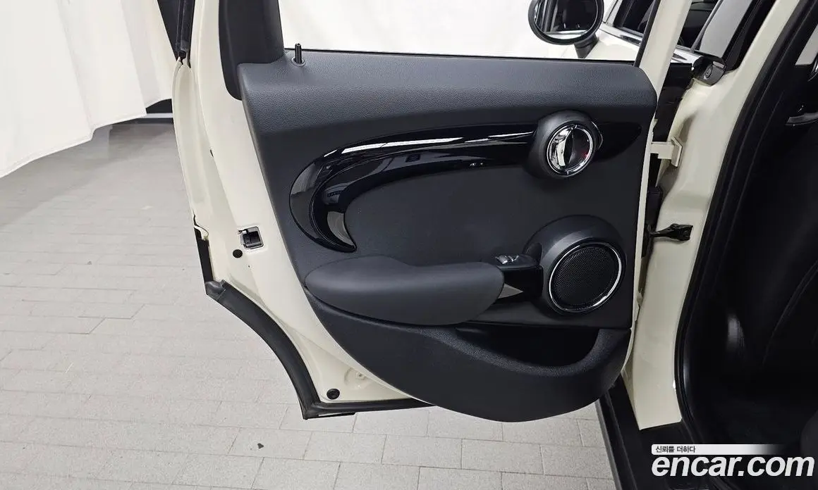 Mini Cooper 2020 1.5 автомат (гидро), фото 15