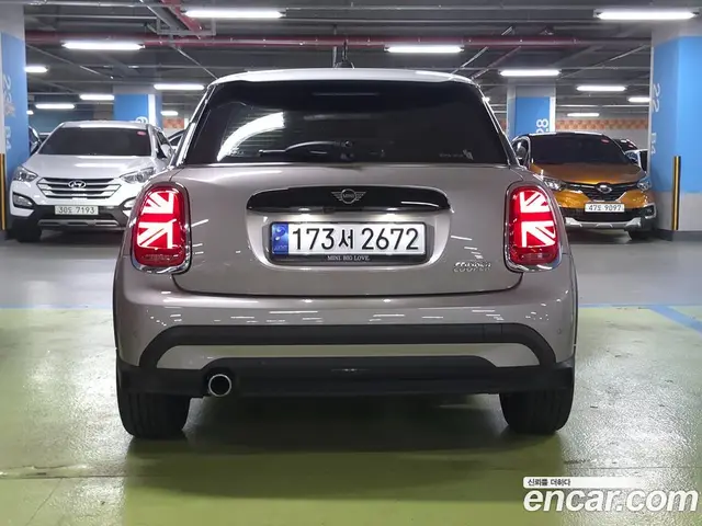 Mini Cooper 2023 1.5 автомат (гидро), миниатюра 4 Mini Cooper 2023 1.5 автомат (гидро), миниатюра 4