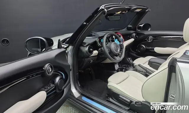 Mini Cooper Convertible 2023 2.0 автомат (гидро), миниатюра 12
