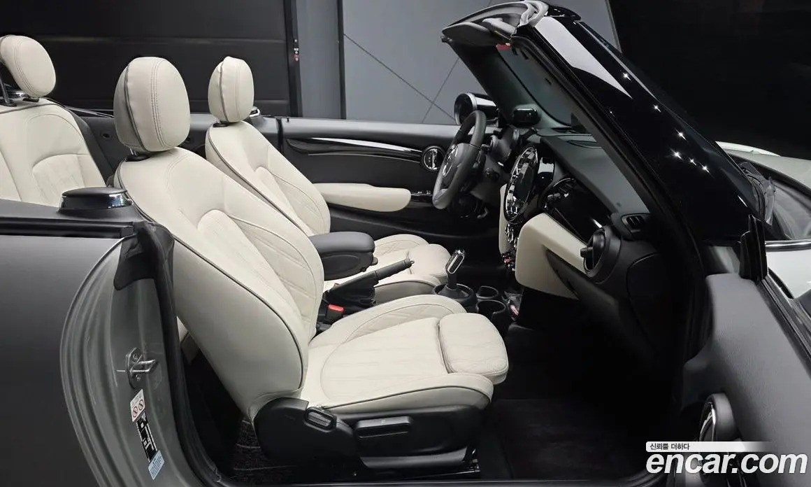 Mini Cooper Convertible 2023 2.0 автомат (гидро), фото 16