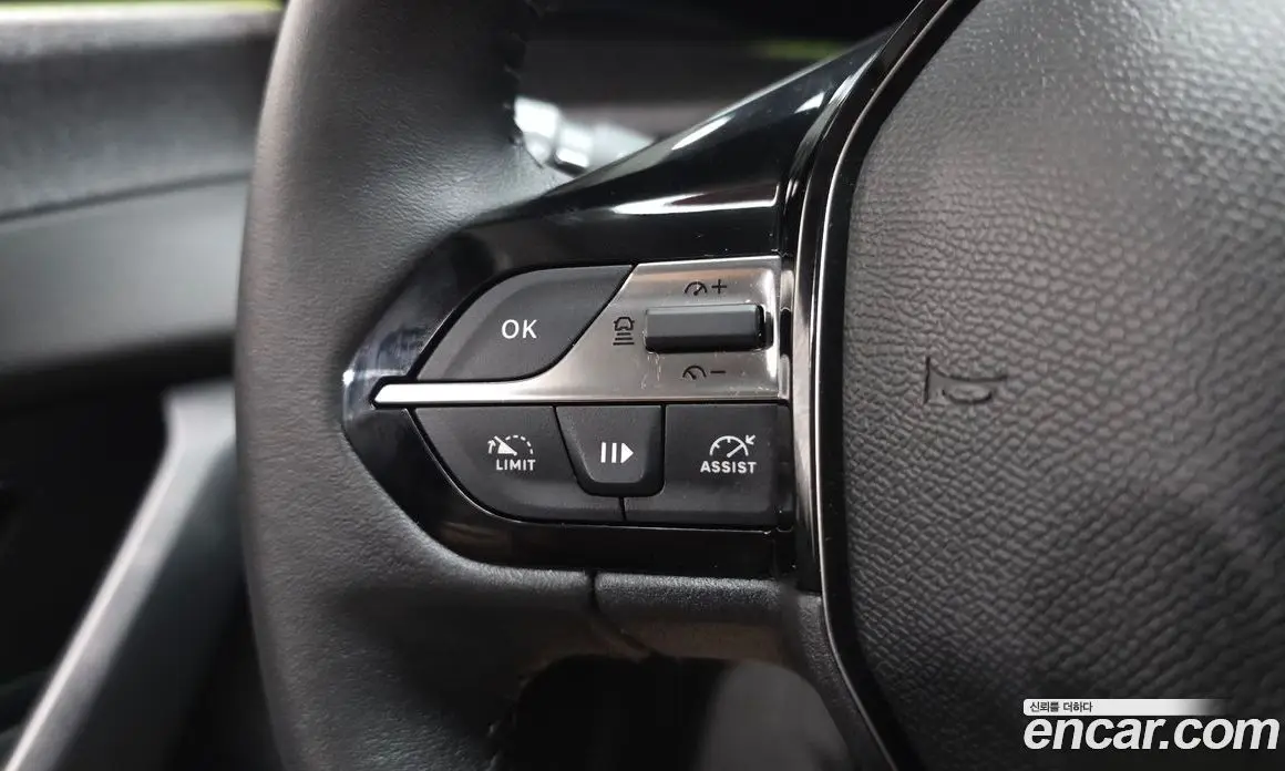 Peugeot 308 2023 1.5 автомат (гидро), фото 20 Peugeot 308 2023 1.5 автомат (гидро), фото 20