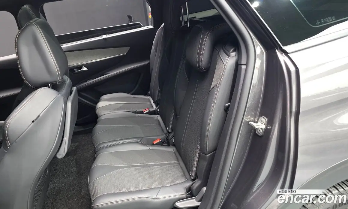 Peugeot 5008 2022 1.2 автомат (гидро), фото 18 Peugeot 5008 2022 1.2 автомат (гидро), фото 18