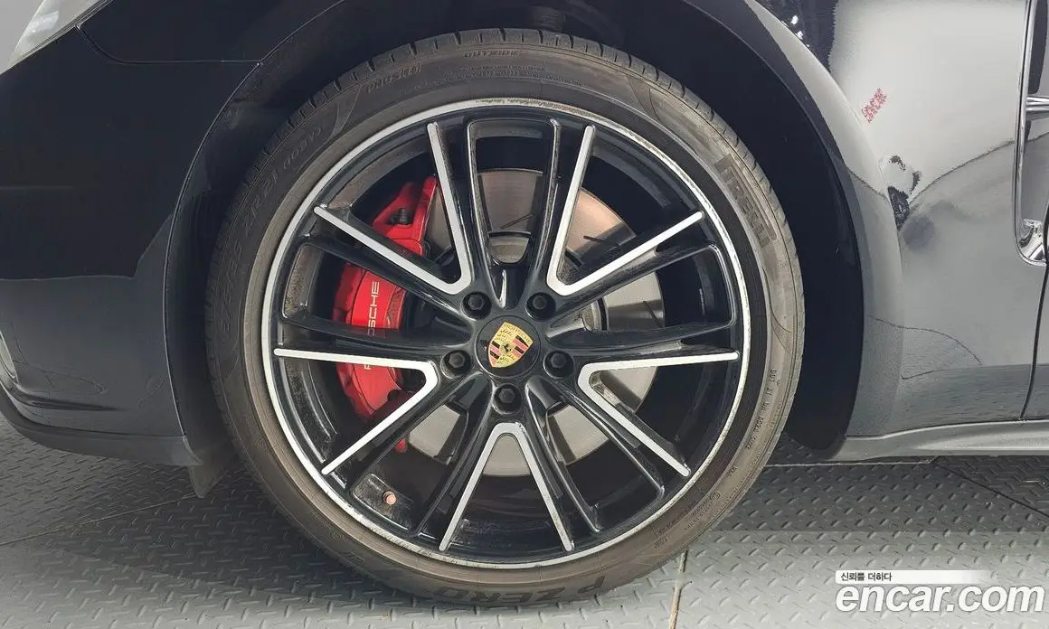 Porsche Panamera 2017 4.0 автомат (гидро), фото 5