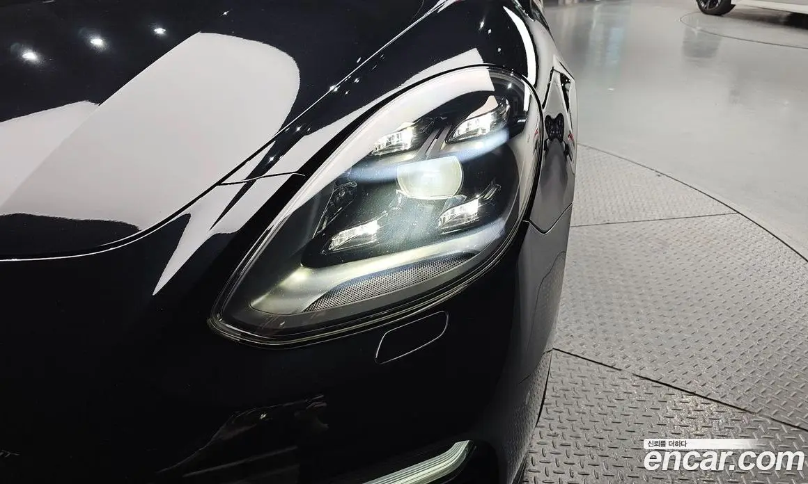 Porsche Panamera 2017 4.0 автомат (гидро), фото 8