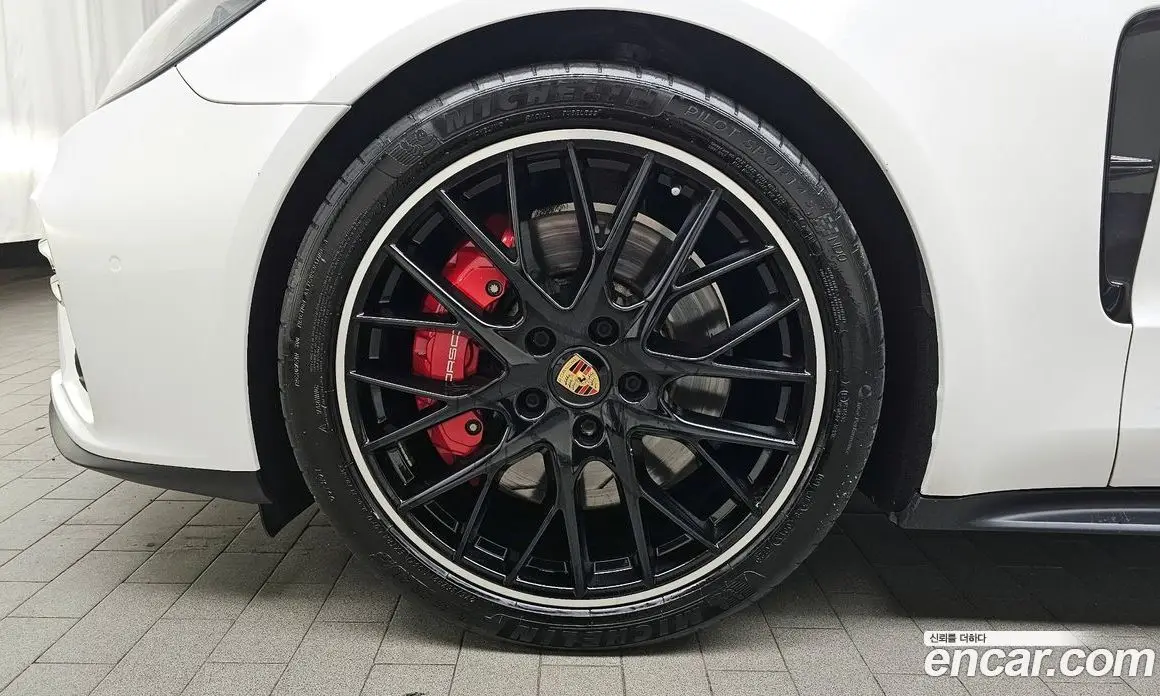 Porsche Panamera 2021 4.0 автомат (гидро), фото 5