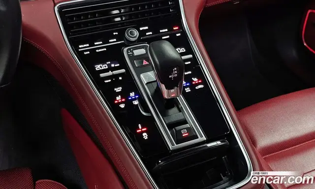 Porsche Panamera 2021 4.0 автомат (гидро), миниатюра 9