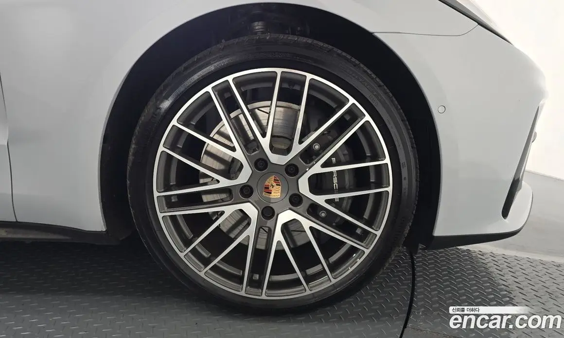 Porsche Panamera 2025 2.9 автомат (гидро), фото 6 Porsche Panamera 2025 2.9 автомат (гидро), фото 6
