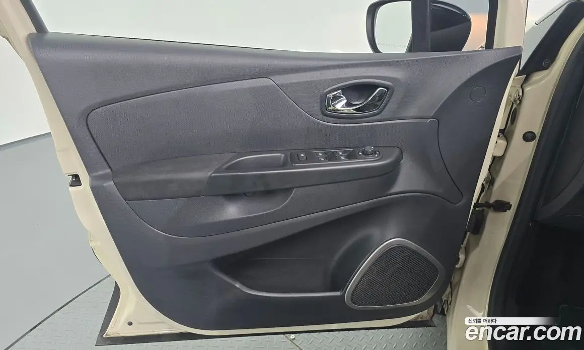 Renault (Samsung) QM3 2014 1.5 автомат (гидро), фото 14 Renault (Samsung) QM3 2014 1.5 автомат (гидро), фото 14