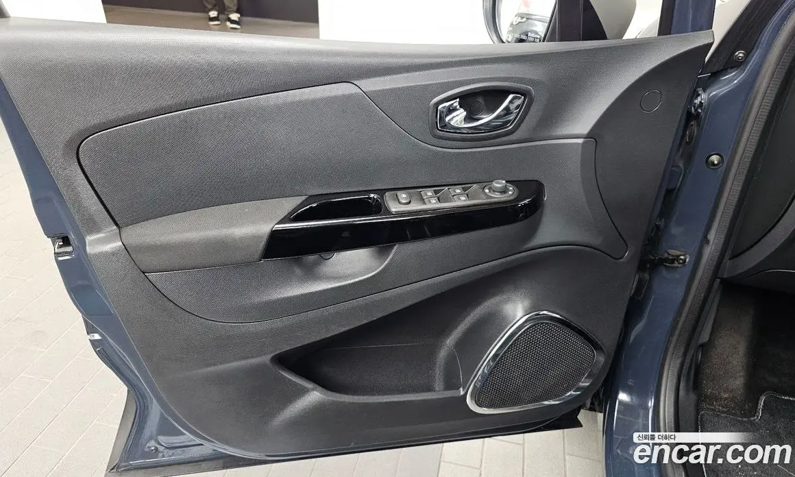 Renault (Samsung) QM3 2015 1.5 автомат (гидро), фото 14 Renault (Samsung) QM3 2015 1.5 автомат (гидро), фото 14
