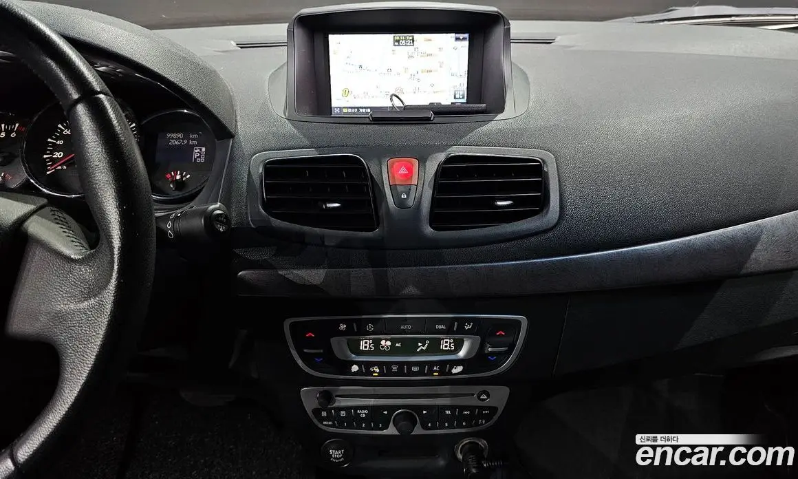 Renault (Samsung) SM3 2010 1.6 автомат (гидро), фото 20 Renault (Samsung) SM3 2010 1.6 автомат (гидро), фото 20