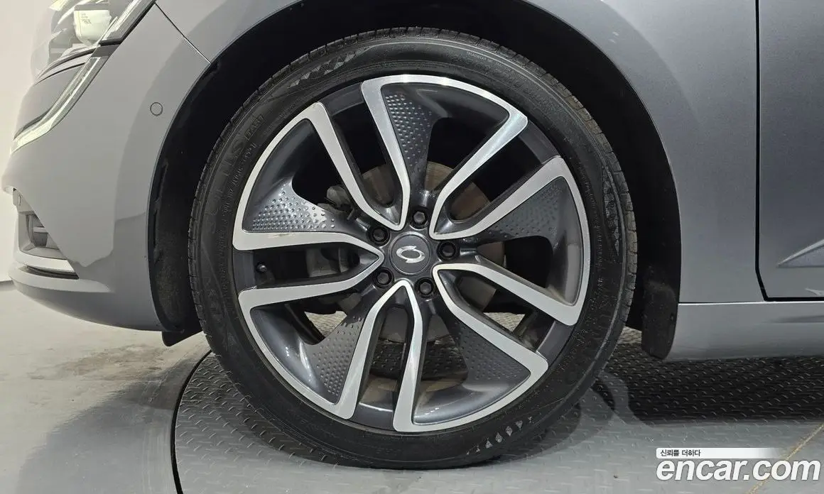 Renault (Samsung) SM6 2018 2.0 автомат (гидро), фото 4 Renault (Samsung) SM6 2018 2.0 автомат (гидро), фото 4