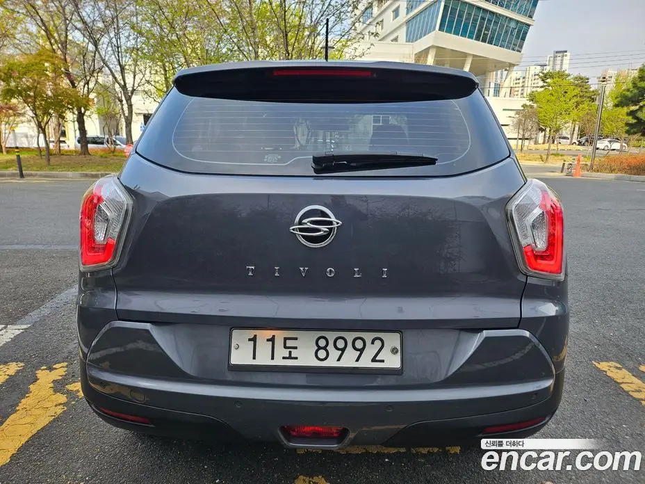 SsangYong TIBOLI 2015 1.6 автомат (гидро), фото 4 SsangYong TIBOLI 2015 1.6 автомат (гидро), фото 4