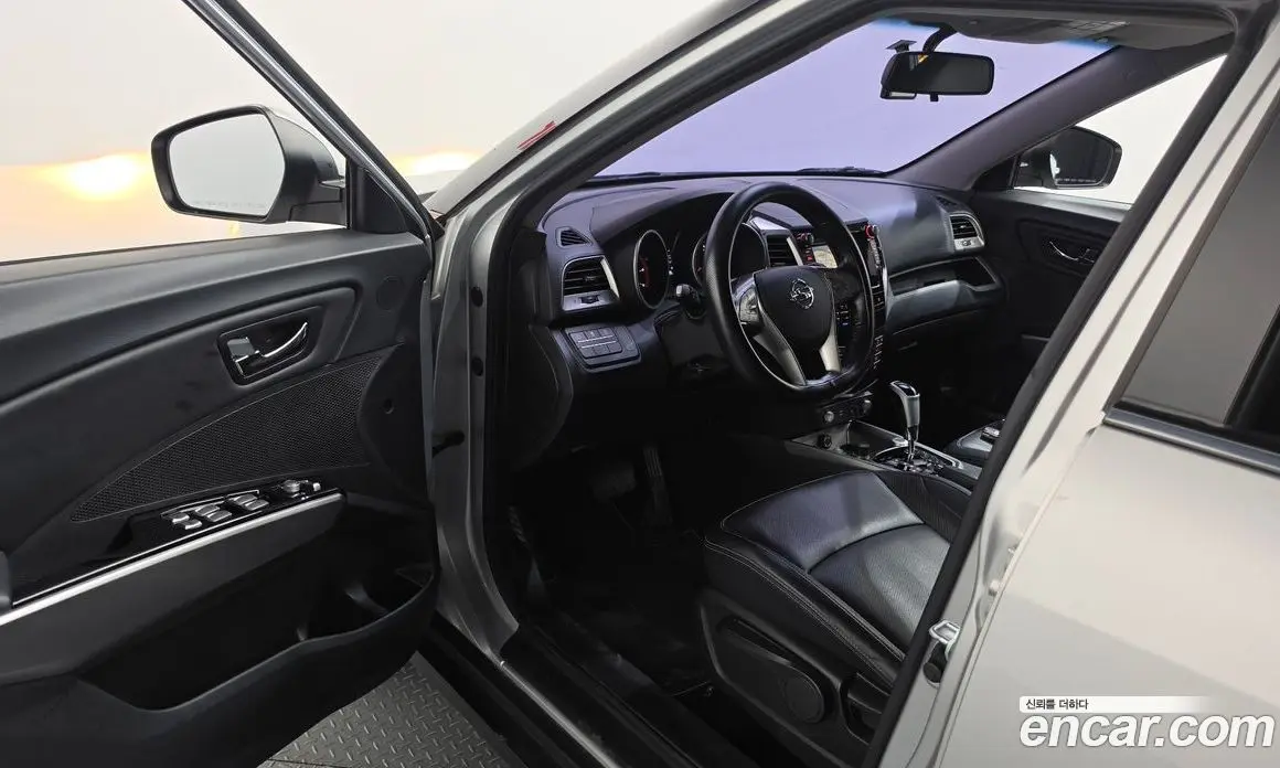 SsangYong TIBOLI 2015 1.6 автомат (гидро), фото 13