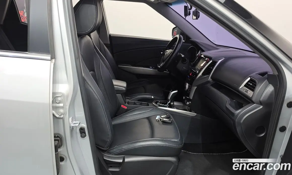 SsangYong TIBOLI 2015 1.6 автомат (гидро), фото 16