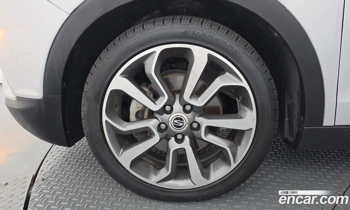 SsangYong TIBOLI 2015 1.6 автомат (гидро), фото 5