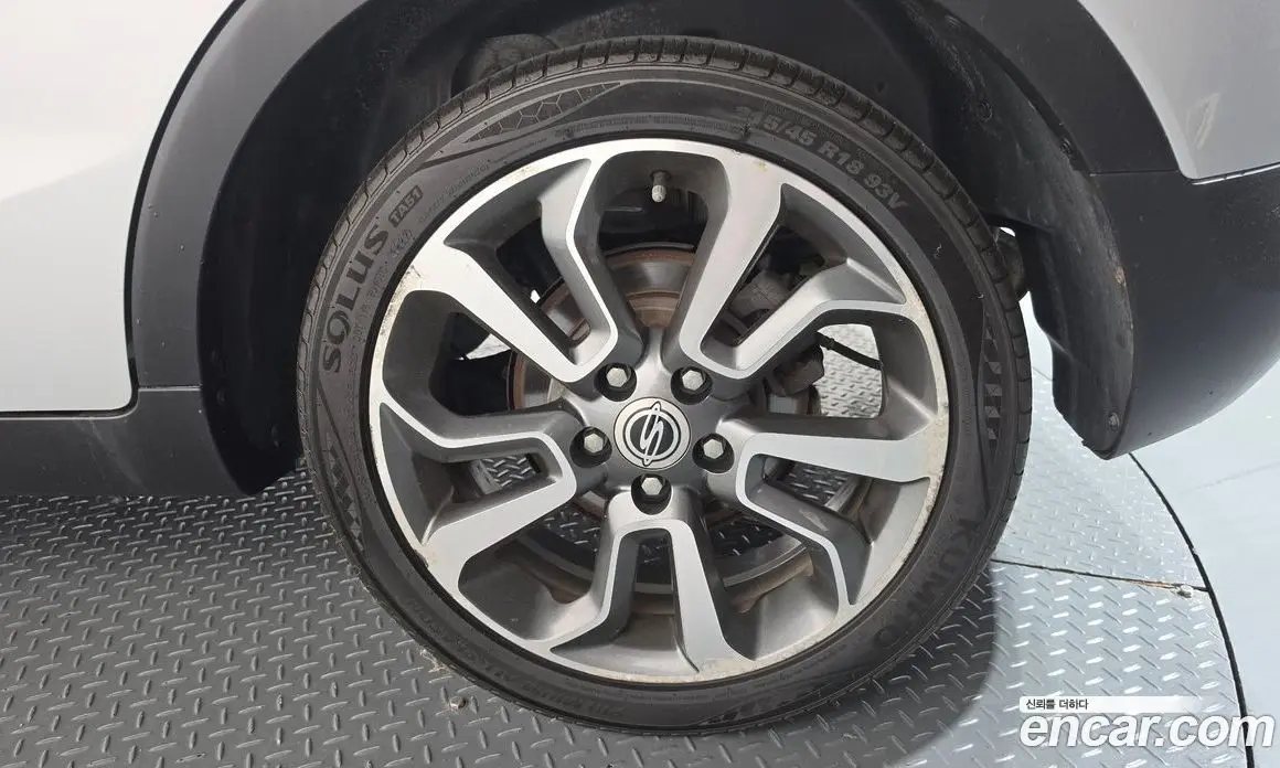 SsangYong TIBOLI 2015 1.6 автомат (гидро), фото 7