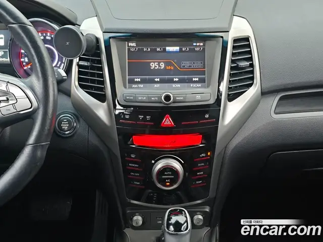 SsangYong TIBOLI 2016 1.6 автомат (гидро), миниатюра 11 SsangYong TIBOLI 2016 1.6 автомат (гидро), миниатюра 11