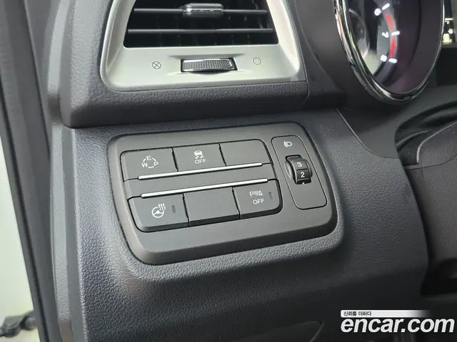 SsangYong TIBOLI 2016 1.6 автомат (гидро), миниатюра 8 SsangYong TIBOLI 2016 1.6 автомат (гидро), миниатюра 8