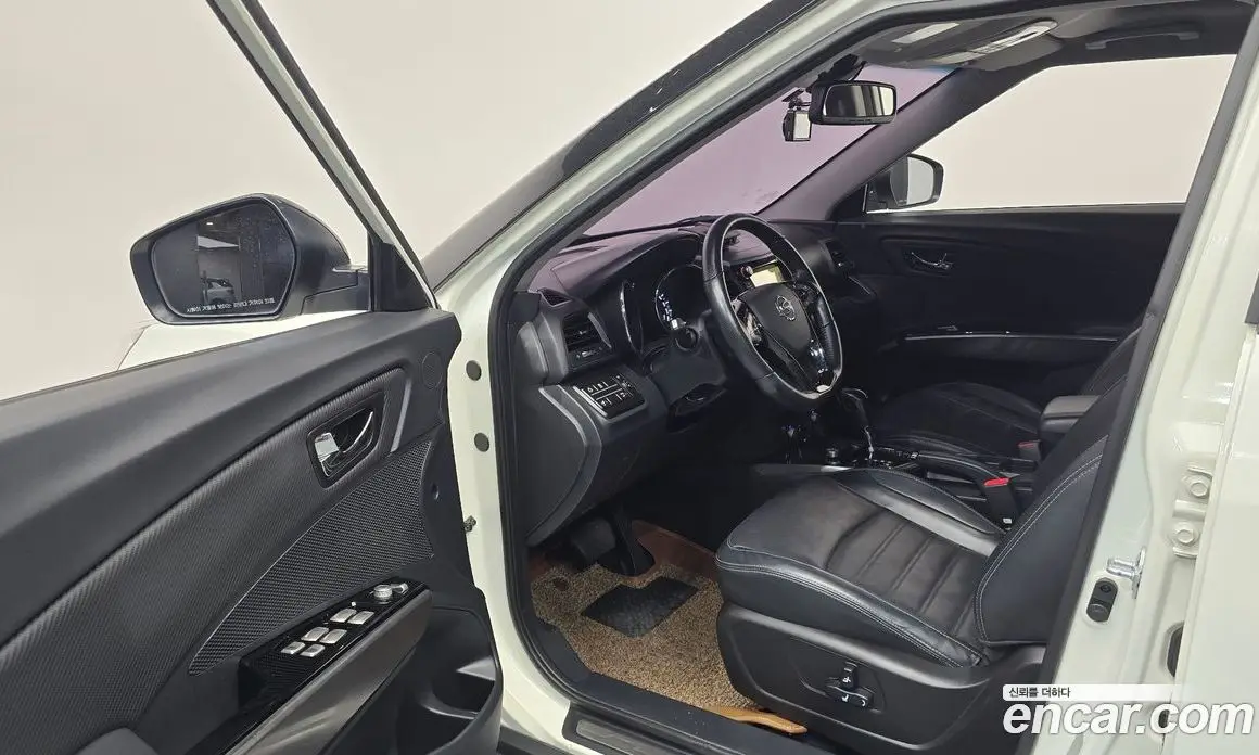 SsangYong TIBOLI 2017 1.6 автомат (гидро), фото 13