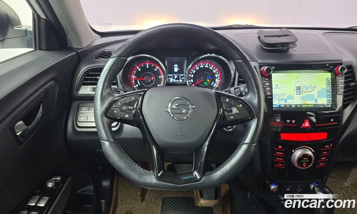 SsangYong TIBOLI 2017 1.6 автомат (гидро), фото 18