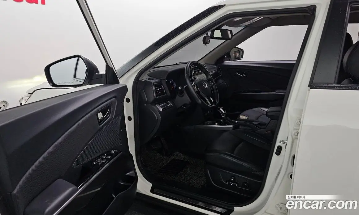 SsangYong TIBOLI 2019 1.5 автомат (гидро), фото 12