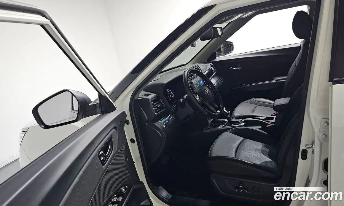 SsangYong TIBOLI 2022 1.5 автомат (гидро), фото 12 SsangYong TIBOLI 2022 1.5 автомат (гидро), фото 12