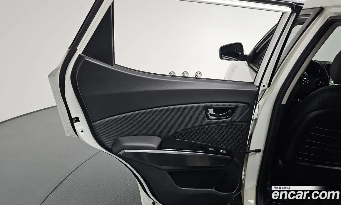 SsangYong TIBOLI 2022 1.5 автомат (гидро), фото 14 SsangYong TIBOLI 2022 1.5 автомат (гидро), фото 14
