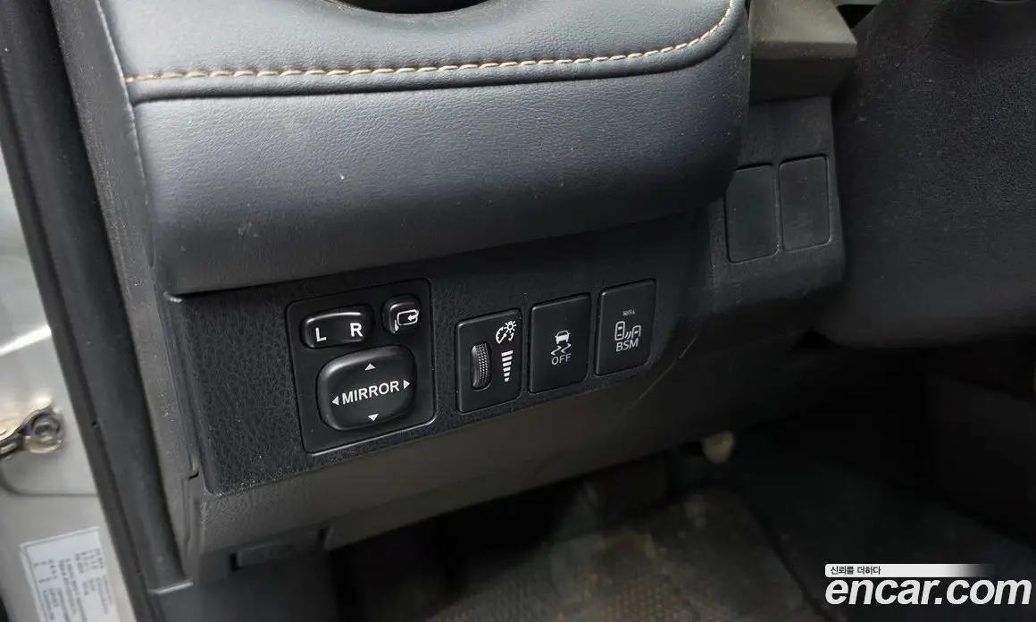 Toyota RAV4 2015 2.5 автомат (гидро), фото 18 Toyota RAV4 2015 2.5 автомат (гидро), фото 18