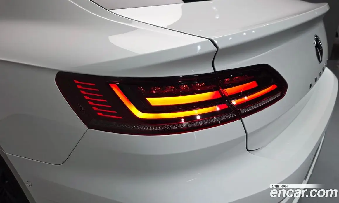 Volkswagen Arteon 2019 2.0 автомат (гидро), фото 8 Volkswagen Arteon 2019 2.0 автомат (гидро), фото 8