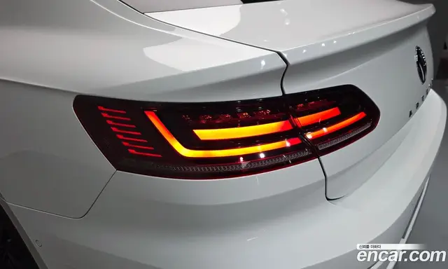 Volkswagen Arteon 2019 2.0 автомат (гидро), миниатюра 8 Volkswagen Arteon 2019 2.0 автомат (гидро), миниатюра 8