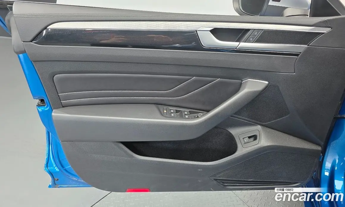 Volkswagen Arteon 2023 2.0 автомат (гидро), фото 14 Volkswagen Arteon 2023 2.0 автомат (гидро), фото 14