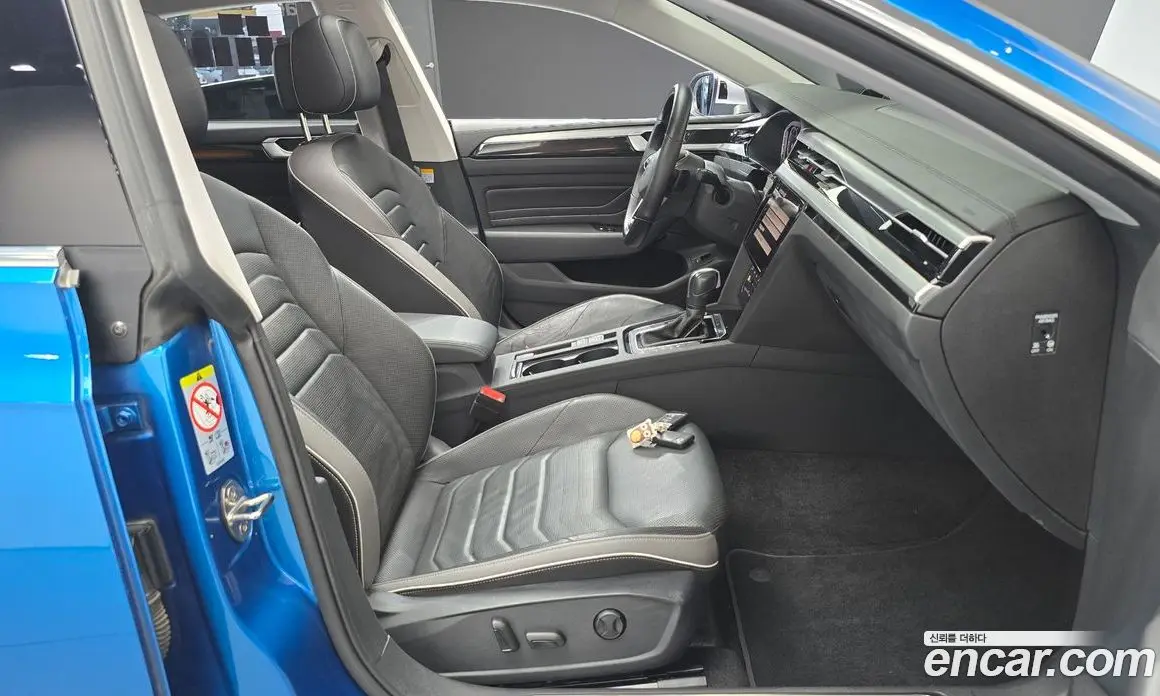 Volkswagen Arteon 2023 2.0 автомат (гидро), фото 16 Volkswagen Arteon 2023 2.0 автомат (гидро), фото 16