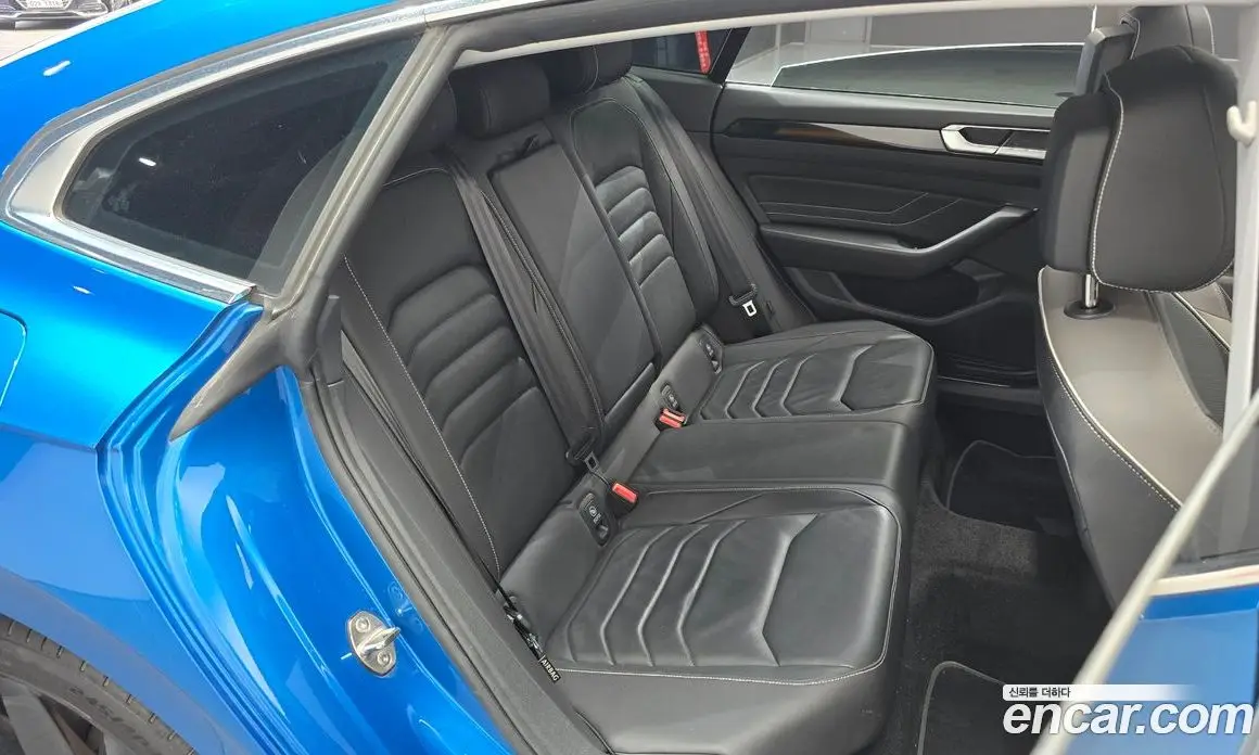 Volkswagen Arteon 2023 2.0 автомат (гидро), фото 18 Volkswagen Arteon 2023 2.0 автомат (гидро), фото 18