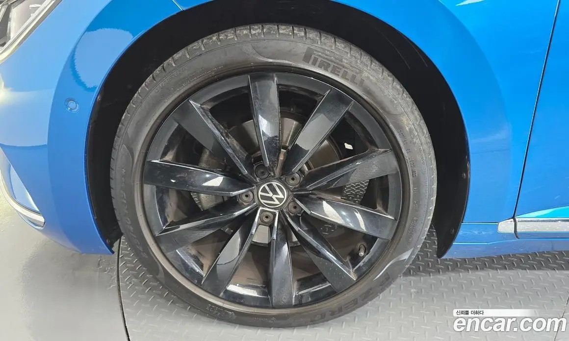 Volkswagen Arteon 2023 2.0 автомат (гидро), фото 5 Volkswagen Arteon 2023 2.0 автомат (гидро), фото 5