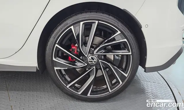Volkswagen Golf 2024 2.0 автомат (гидро), миниатюра 7 Volkswagen Golf 2024 2.0 автомат (гидро), миниатюра 7
