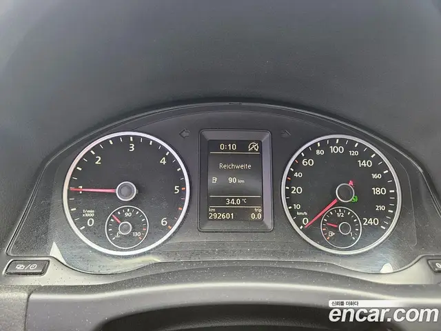 Volkswagen Tiguan 2014 2.0 автомат (гидро), миниатюра 9 Volkswagen Tiguan 2014 2.0 автомат (гидро), миниатюра 9