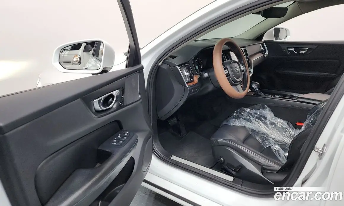 Volvo S60 2020 2.0 автомат (гидро), фото 13 Volvo S60 2020 2.0 автомат (гидро), фото 13