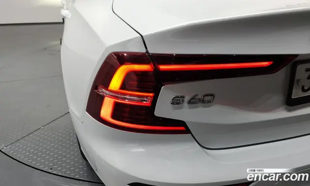 Volvo S60 2020 2.0 автомат (гидро), миниатюра 9 Volvo S60 2020 2.0 автомат (гидро), миниатюра 9