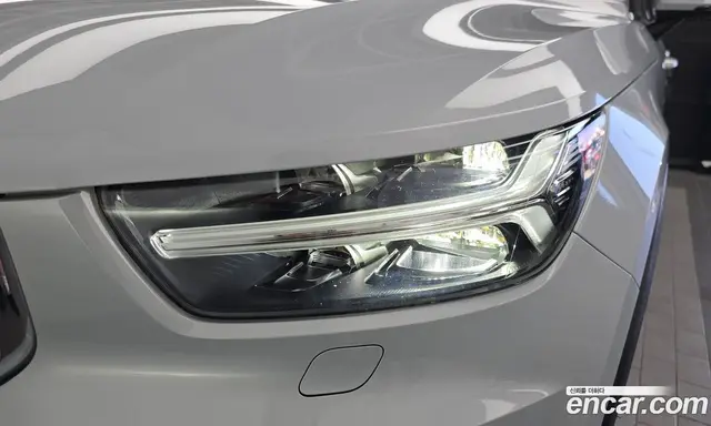 Volvo XC40 2020 2.0 автомат (гидро), миниатюра 8