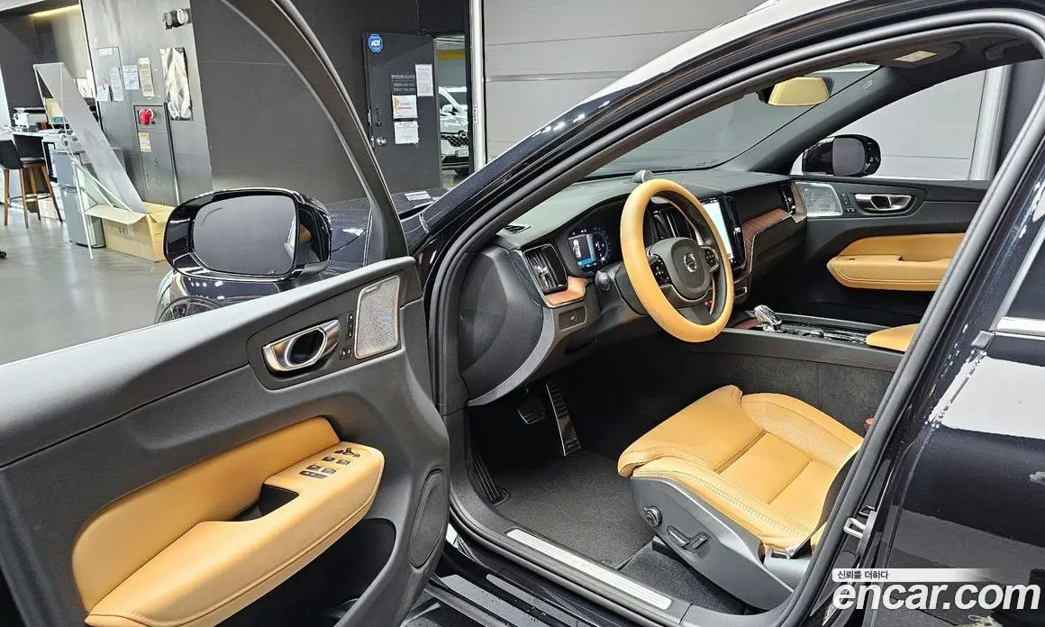 Volvo XC60 2024 2.0 автомат (гидро), фото 13 Volvo XC60 2024 2.0 автомат (гидро), фото 13