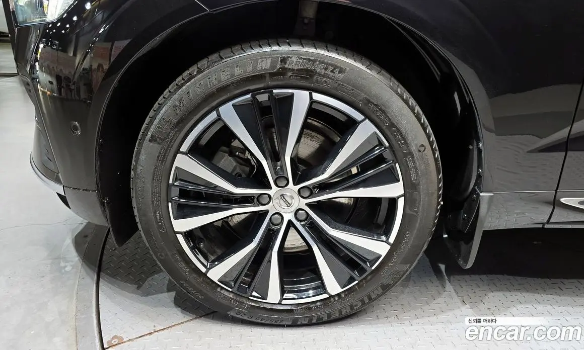Volvo XC60 2024 2.0 автомат (гидро), фото 5 Volvo XC60 2024 2.0 автомат (гидро), фото 5