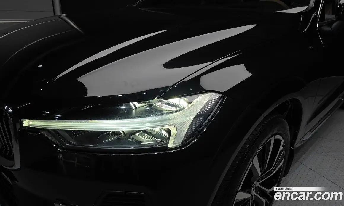 Volvo XC60 2024 2.0 автомат (гидро), фото 8 Volvo XC60 2024 2.0 автомат (гидро), фото 8