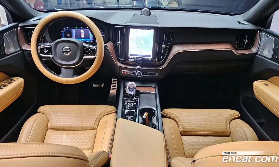 Volvo XC60 2024 2.0 автомат (гидро), фото 10 Volvo XC60 2024 2.0 автомат (гидро), фото 10
