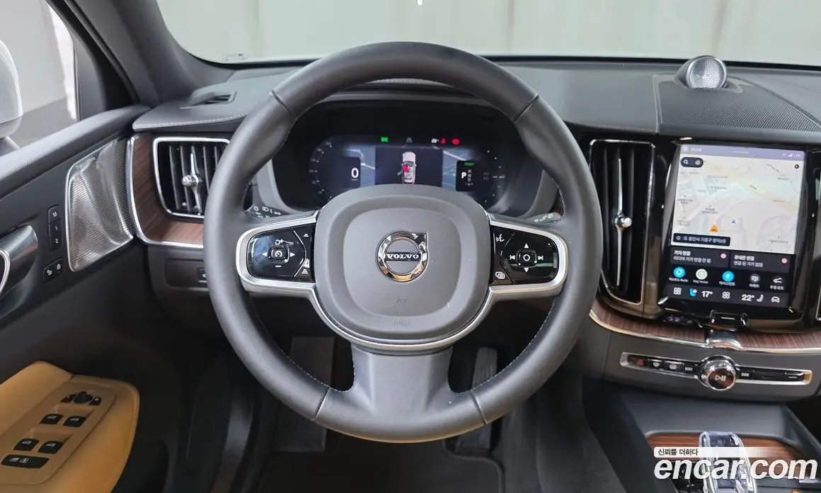 Volvo XC60 2025 2.0 автомат (гидро), фото 20 Volvo XC60 2025 2.0 автомат (гидро), фото 20