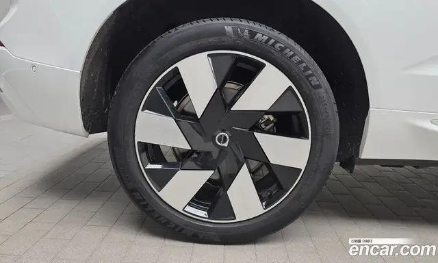 Volvo XC60 2025 2.0 автомат (гидро), миниатюра 4 Volvo XC60 2025 2.0 автомат (гидро), миниатюра 4