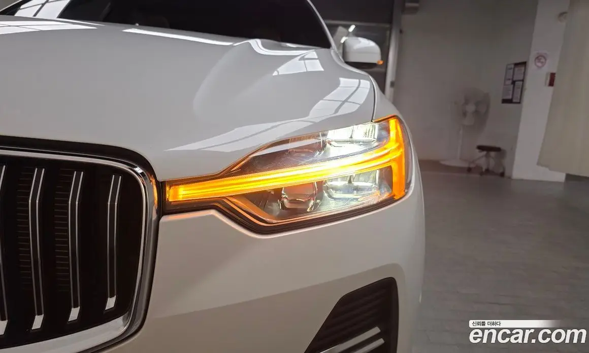 Volvo XC60 2025 2.0 автомат (гидро), фото 7 Volvo XC60 2025 2.0 автомат (гидро), фото 7