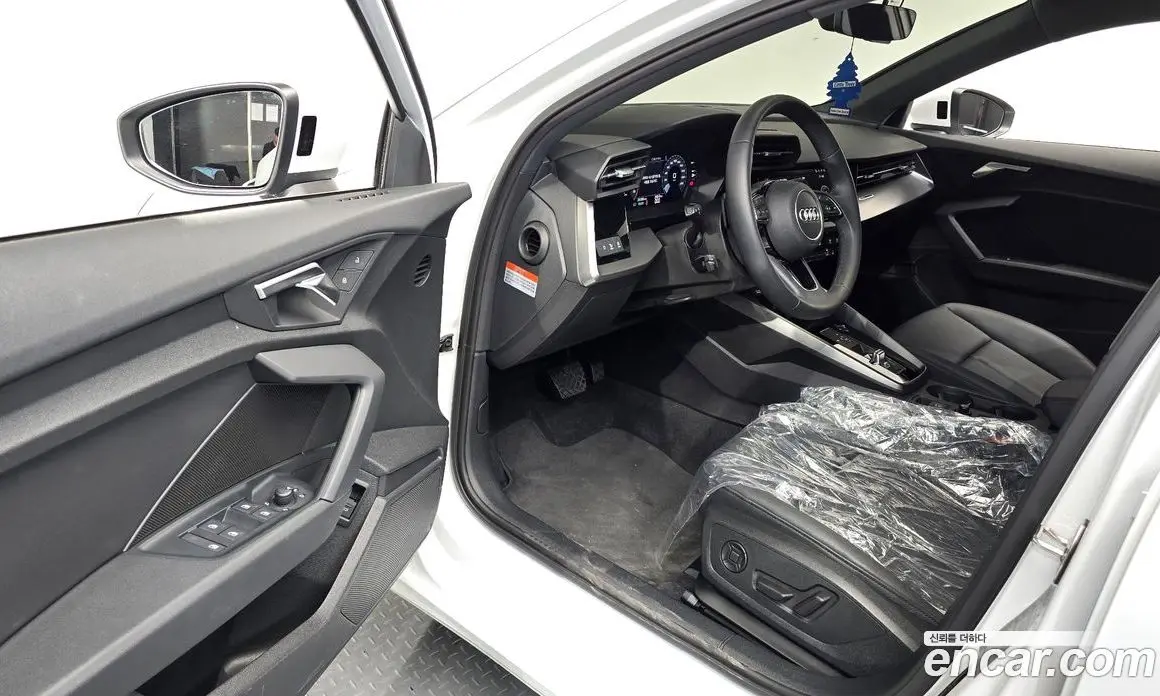 Audi A3 2023 2.0 автомат (гидро), фото 13 Audi A3 2023 2.0 автомат (гидро), фото 13