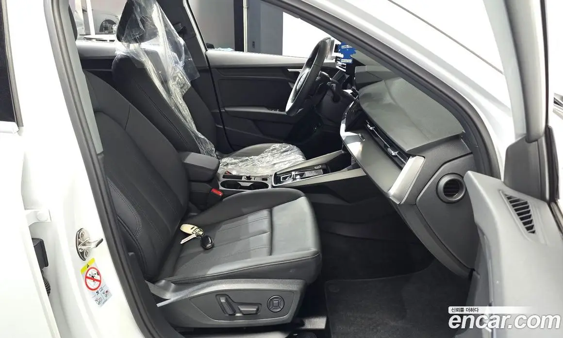 Audi A3 2023 2.0 автомат (гидро), фото 16 Audi A3 2023 2.0 автомат (гидро), фото 16