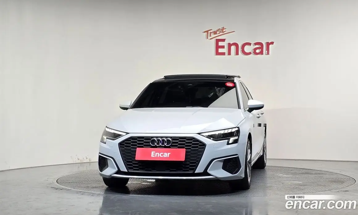 Audi A3 2023 2.0 автомат (гидро), фото 3 Audi A3 2023 2.0 автомат (гидро), фото 3