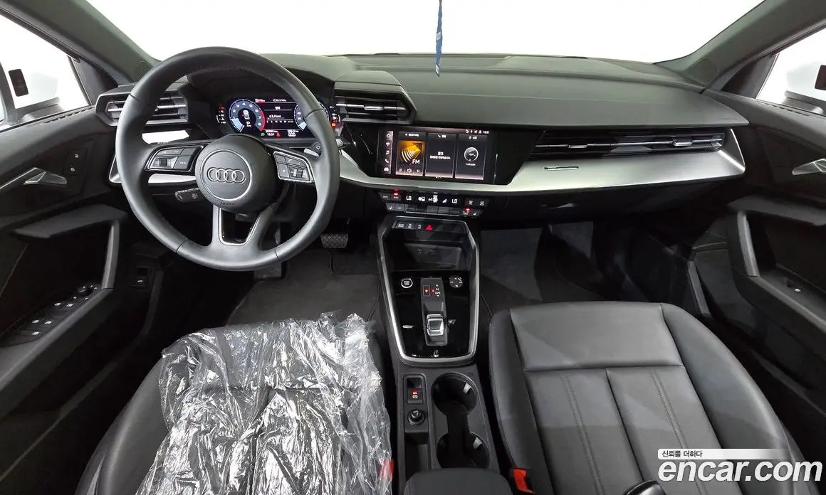 Audi A3 2023 2.0 автомат (гидро), фото 10 Audi A3 2023 2.0 автомат (гидро), фото 10